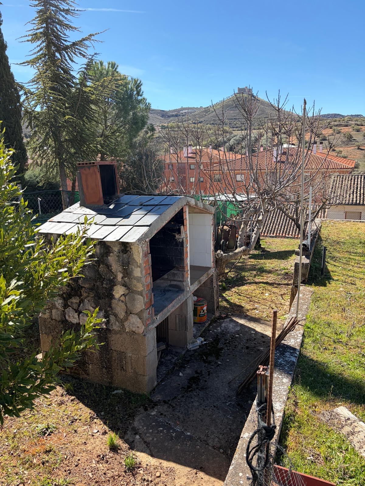 Terreno con casita de madera en Jadraque - Imagen 11