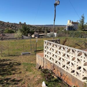 Terreno con casita de madera en Jadraque